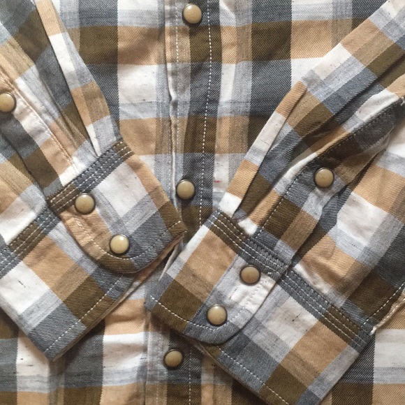Northwest Territory Plaid Long Sleeve Snap Button - Picture 3 of 5